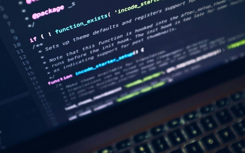 unsplash:1488590528505-98d2b5aba04b
